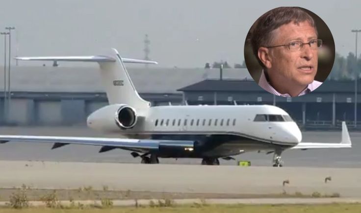 Bill Gates's Bombardier BD-700