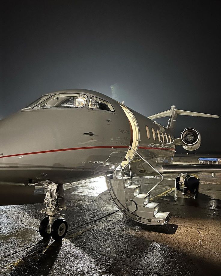 There were small light jets before the Very Light Jets. The majority of these are produced by the biggest private jet manufacturers, such as Hawker, Learjet, Dassault Falcon, and Cessna Citation. They are the smaller siblings of their bigger brothers and sisters